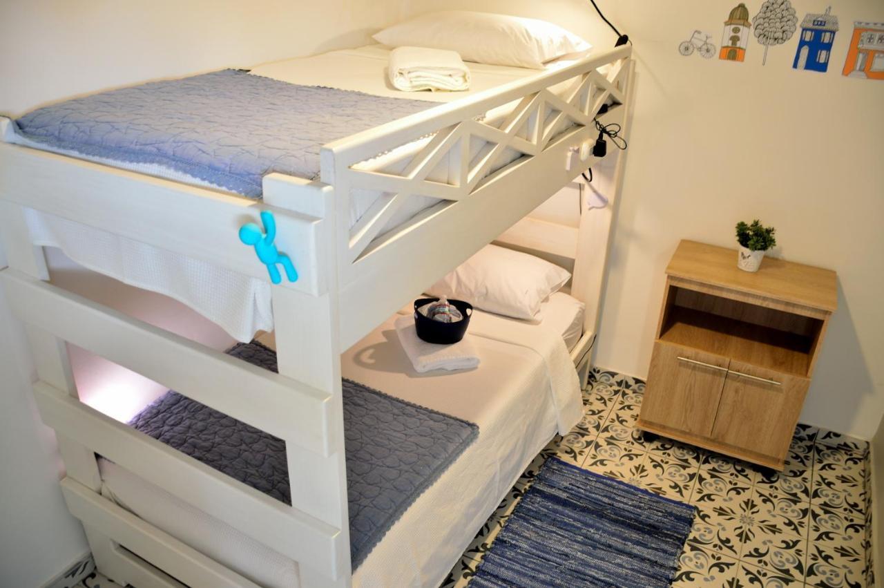 Mad Nomad Hostel Μπογκοτά Εξωτερικό φωτογραφία